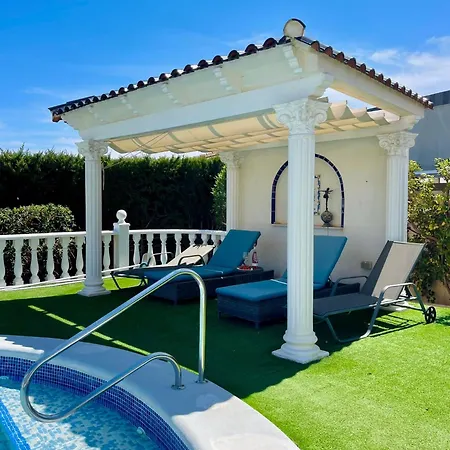 Relaxing Oasis Vacation Tr